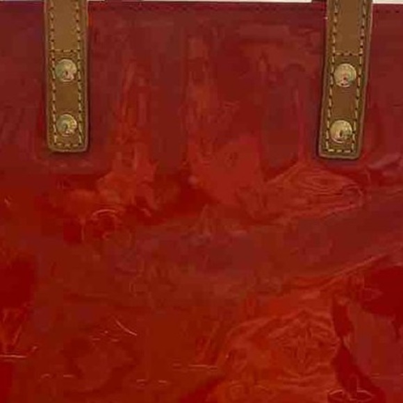 LOUIS VUITTON RED VERNIE SAC PLAT 230033120 code inside bag - Picture 6 of 12